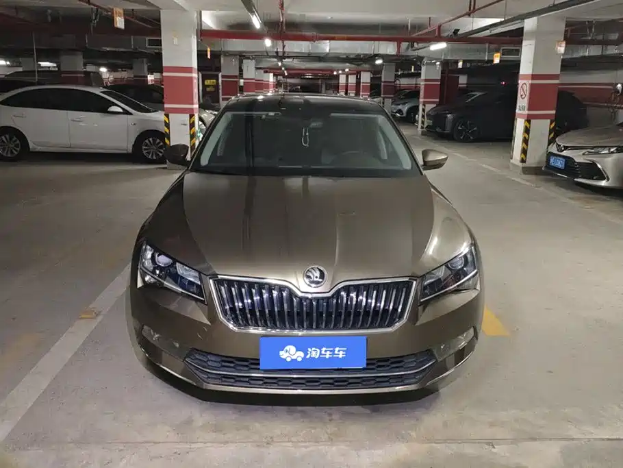 Skoda Superb — миниатюра 2