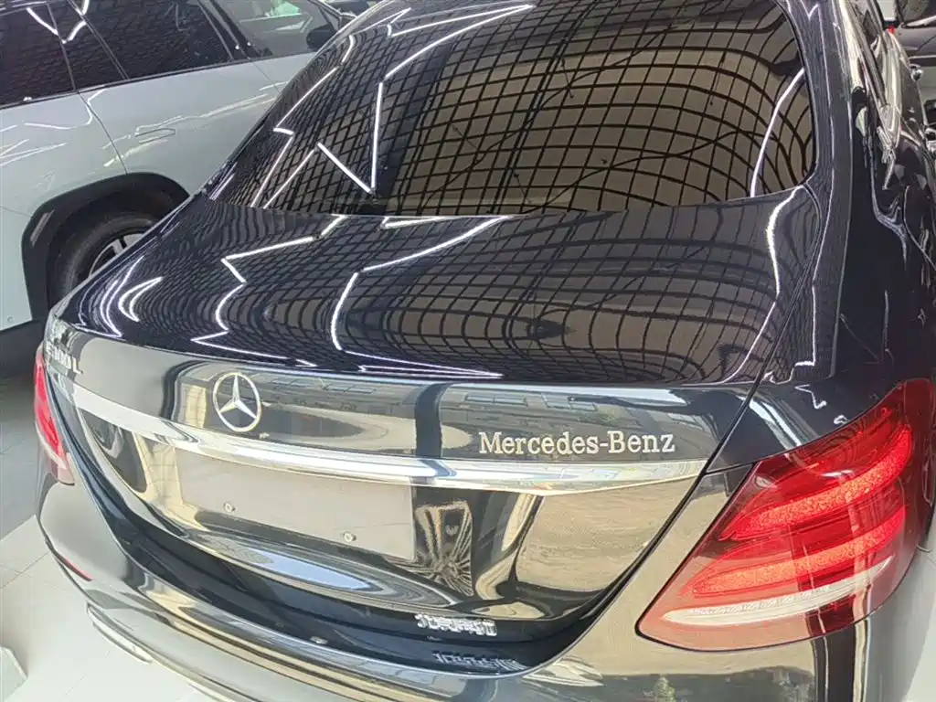 Mercedes-Benz E-Class E 2018 E 300 L Fashion