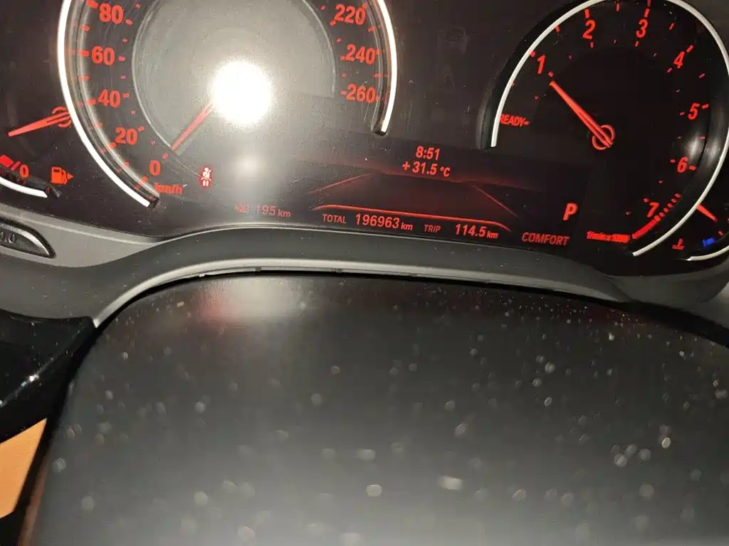 BMW 5 Series — миниатюра 5