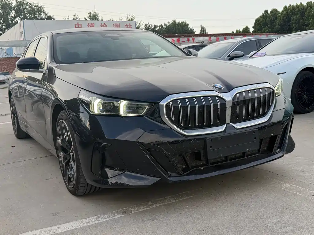 BMW 5 Series 5 2025 530Li Premium Luxury