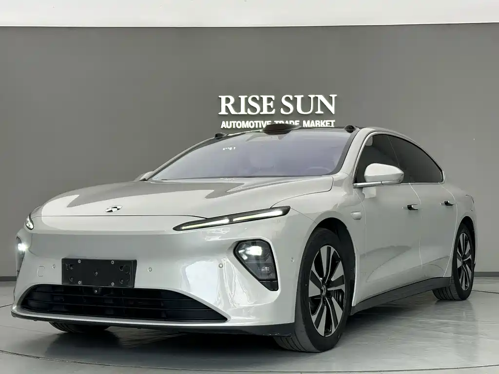 NIO ET7