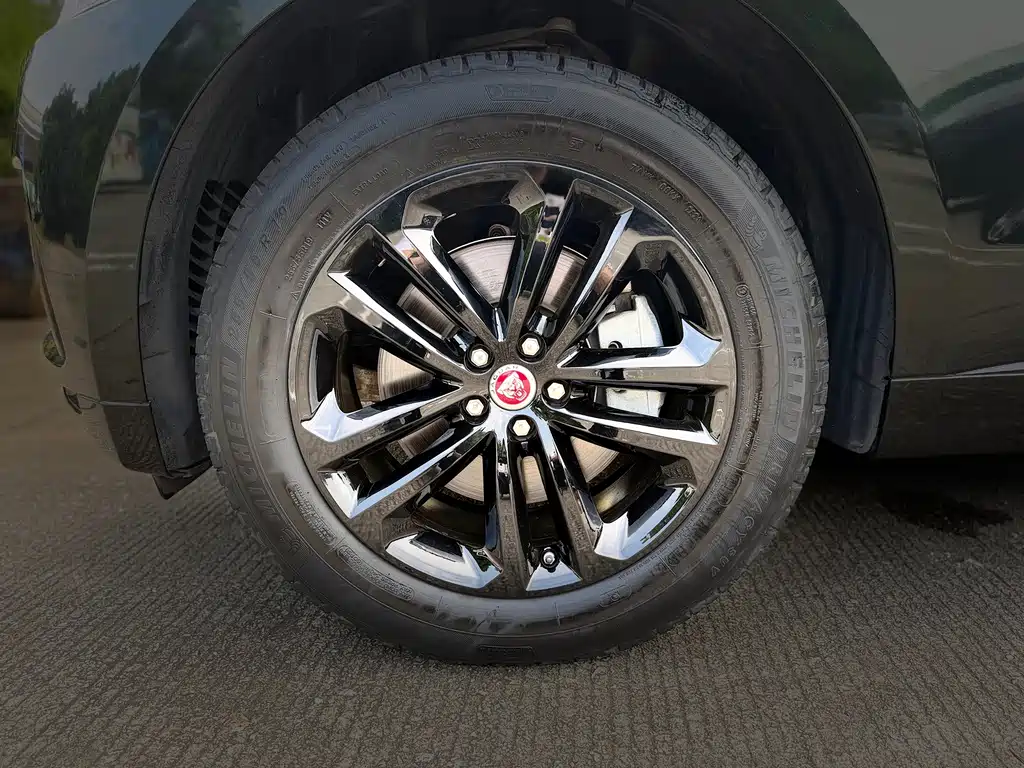 Jaguar F-PACE — миниатюра 14