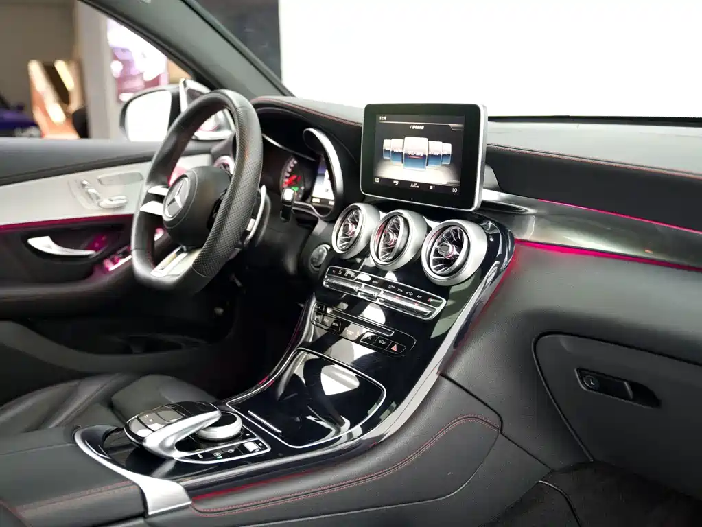Mercedes-Benz GLC Coupe AMG — миниатюра 11