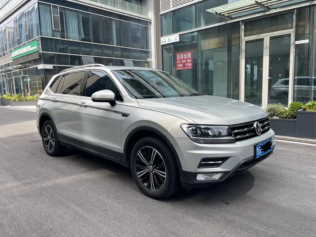 Volkswagen Tiguan L — миниатюра 3