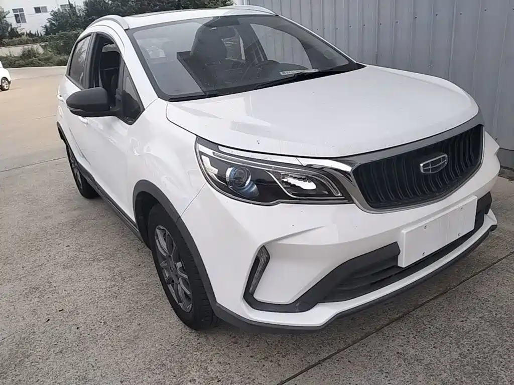 Geely Vision X3 — миниатюра 4
