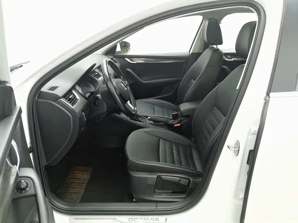 Skoda Octavia — миниатюра 10