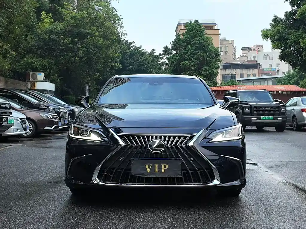 Lexus ES — миниатюра 2