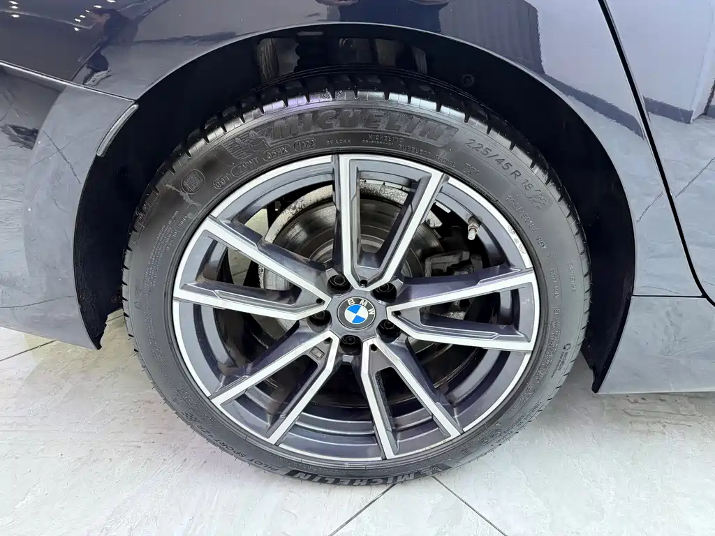 BMW 3 Series — миниатюра 21