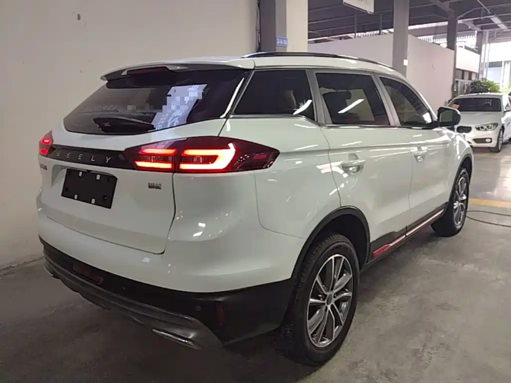 Geely Boyue — миниатюра 7