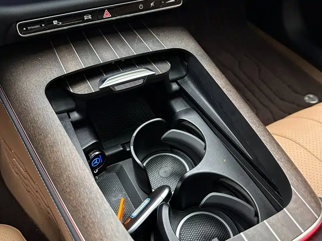 Mercedes-Benz E-Class — миниатюра 16