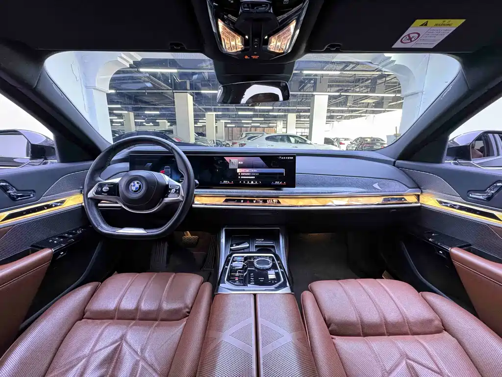 BMW i7 — миниатюра 16