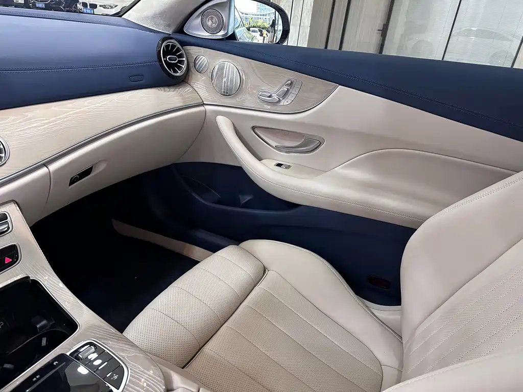Mercedes-Benz E-Class (Import) — миниатюра 10
