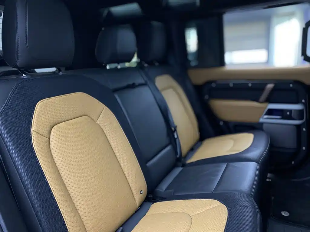 Land Rover Defender — миниатюра 33