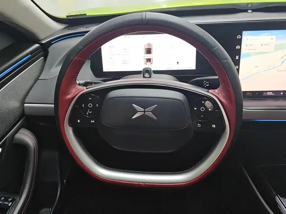 XPeng P7 — миниатюра 15