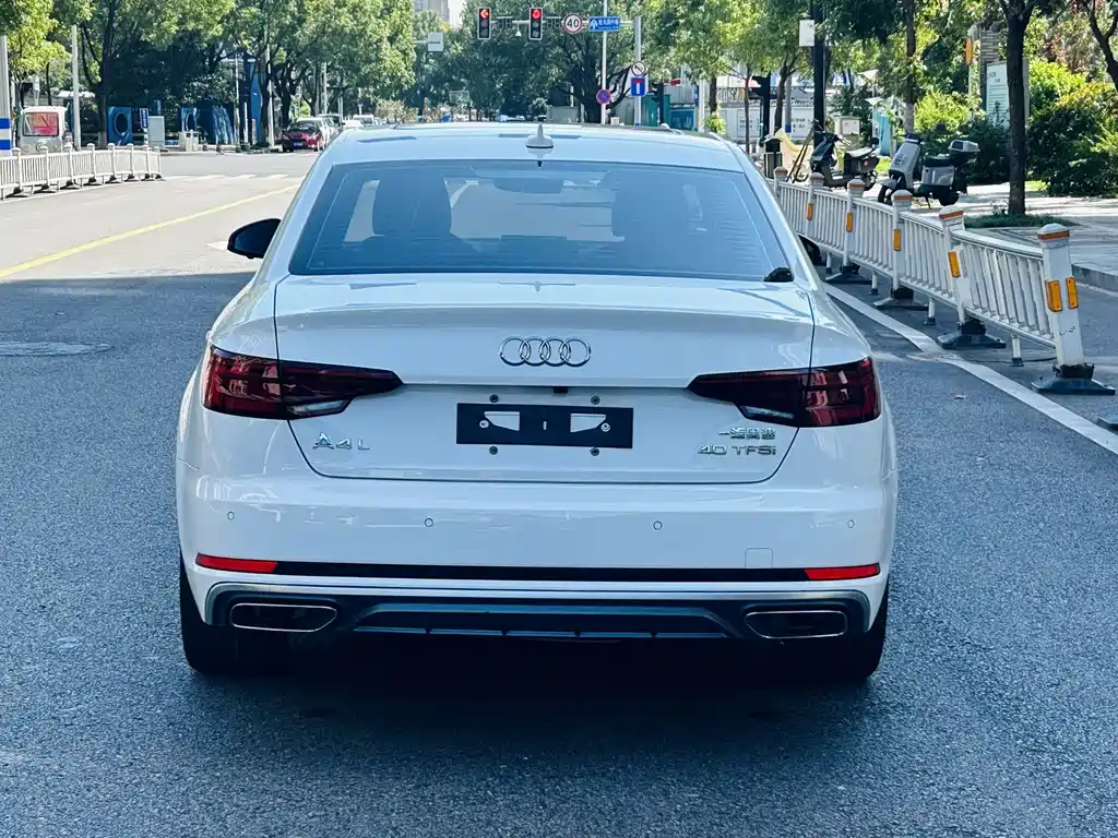 Audi A4L — миниатюра 8