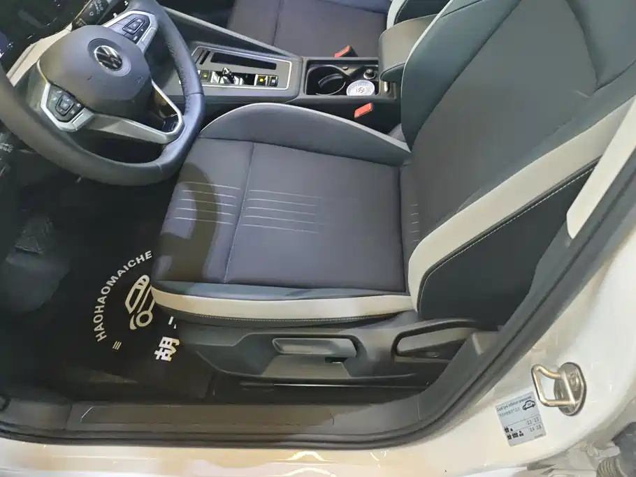 Volkswagen Golf — миниатюра 9