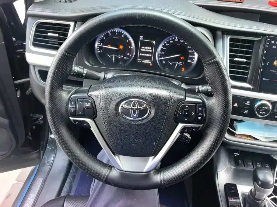 Toyota Highlander — миниатюра 15