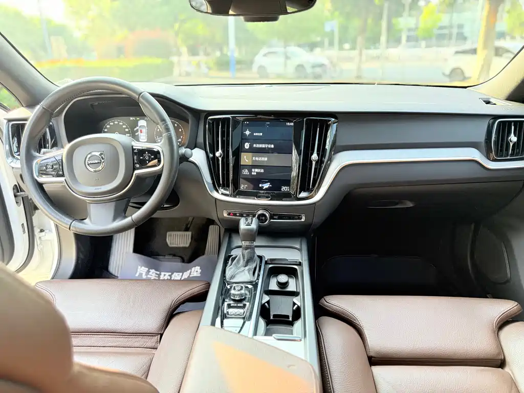 Volvo S60 — миниатюра 9