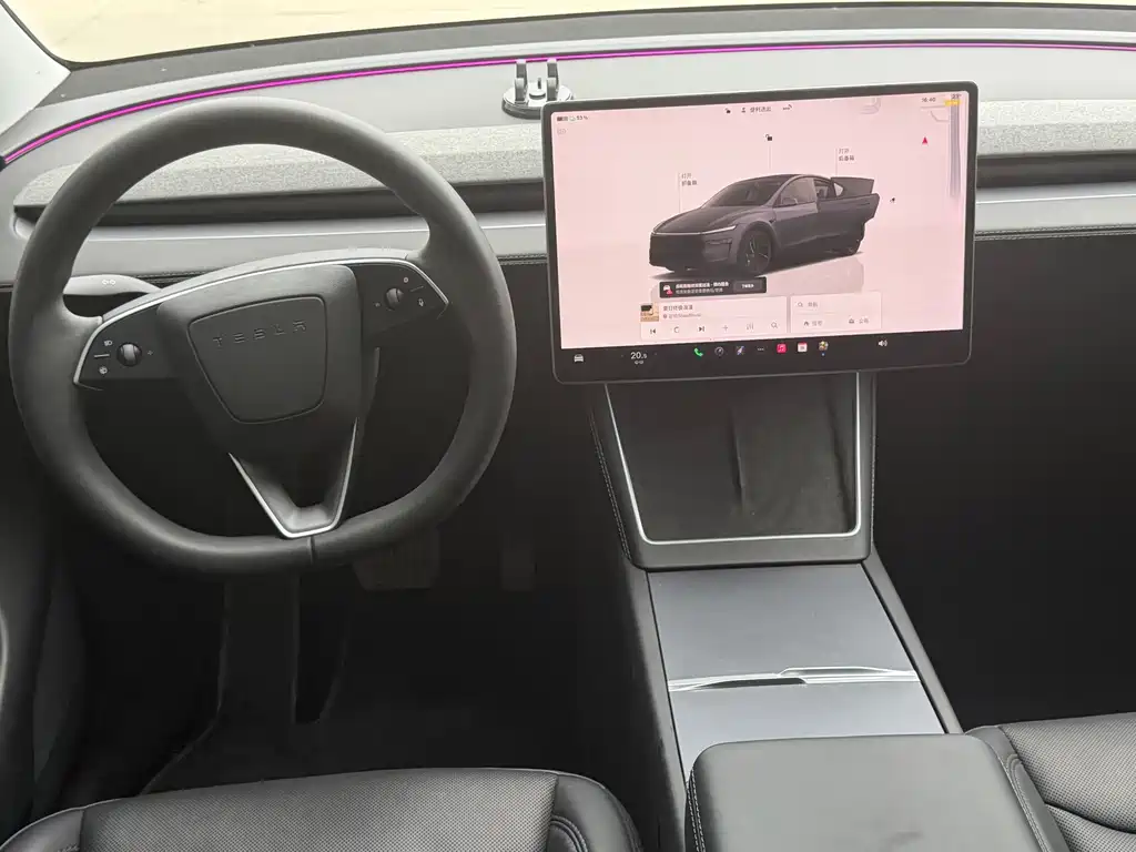 Tesla Model Y — миниатюра 6