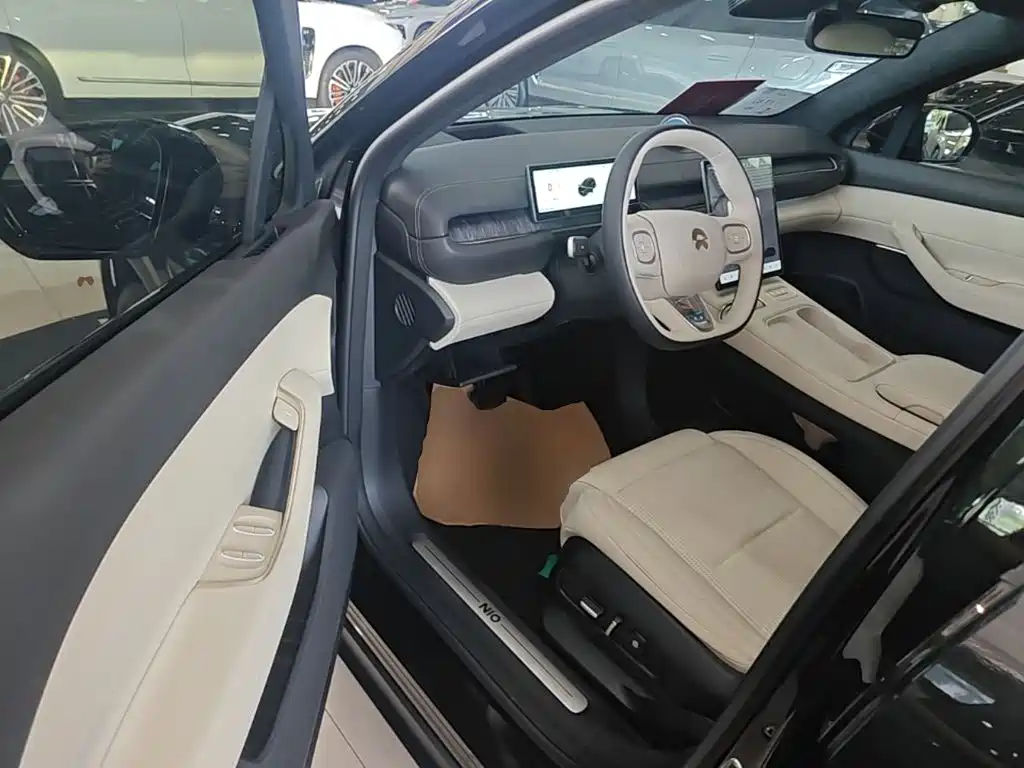 NIO ES6 — миниатюра 16