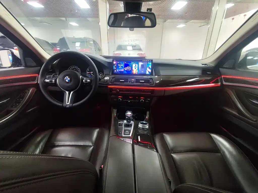 BMW 5 Series — миниатюра 8