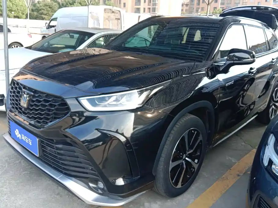 Toyota Crown Kluger