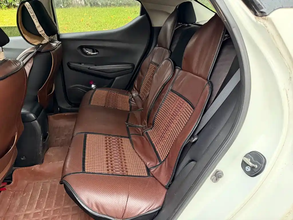 Nissan Bluebird — миниатюра 12