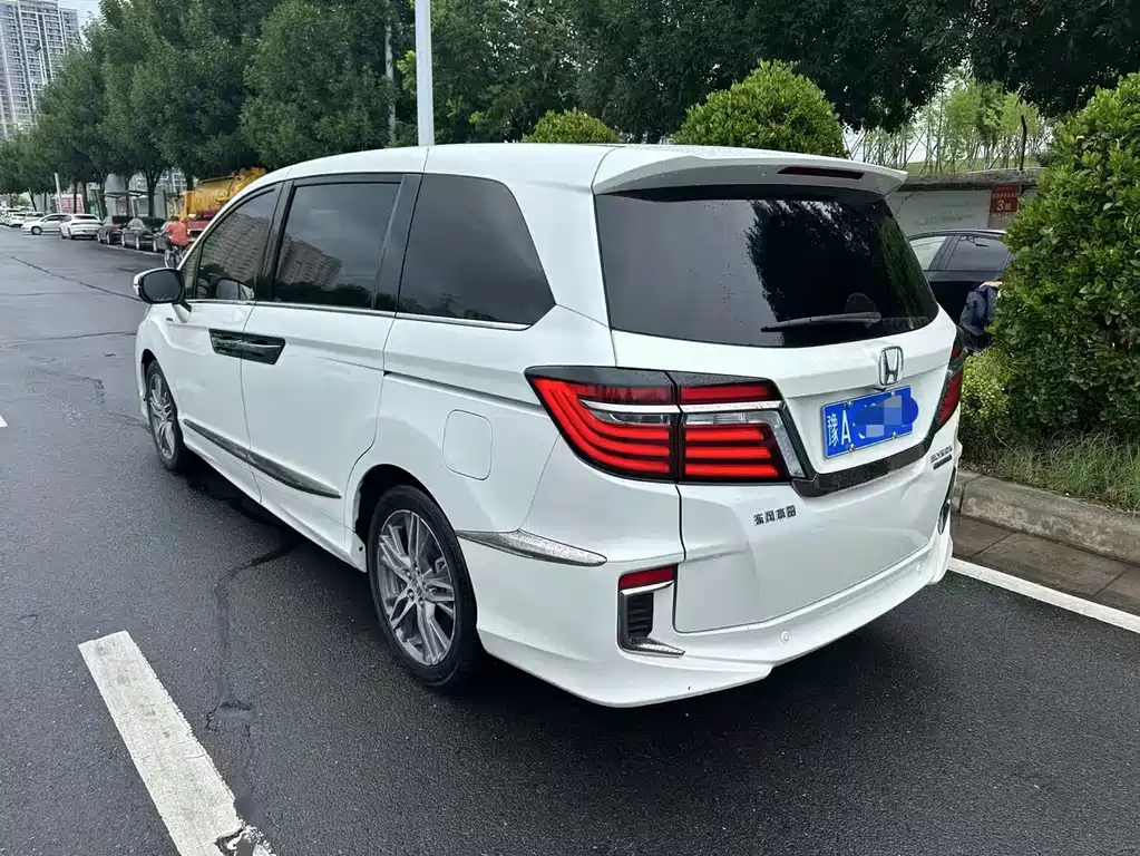 Honda Elysion — миниатюра 9