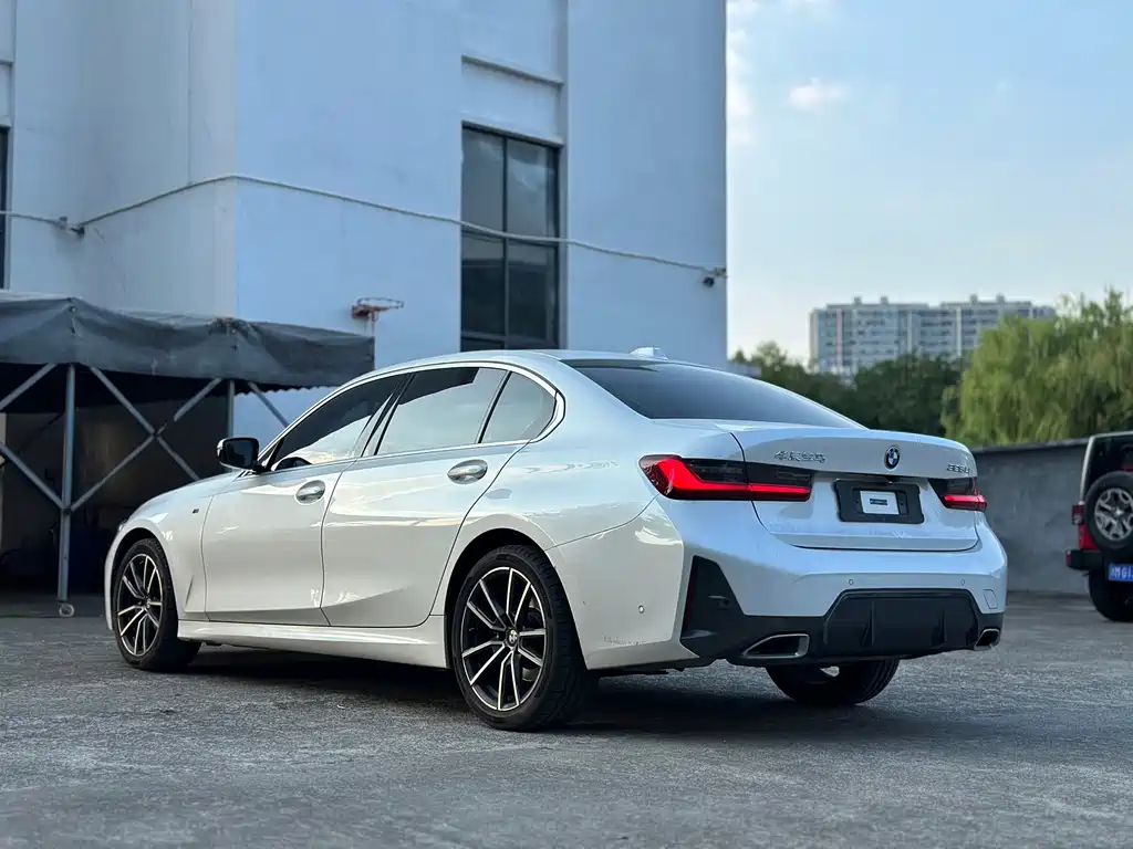 BMW 3 Series — миниатюра 24