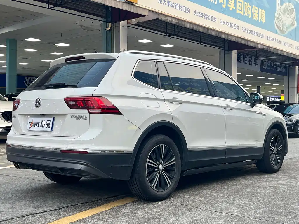 Volkswagen Tiguan L — миниатюра 3