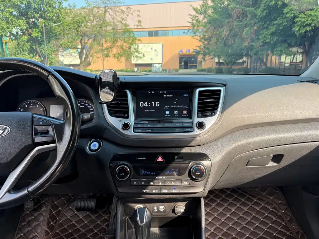 Hyundai Tucson — миниатюра 16