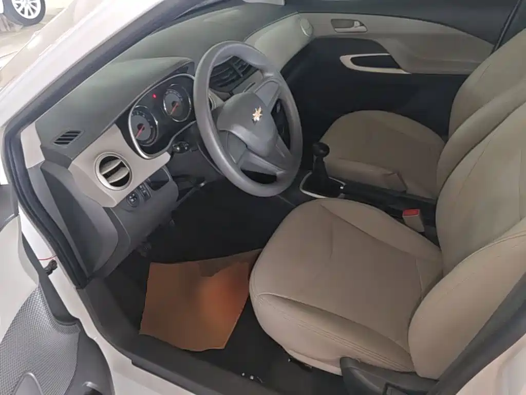 Chevrolet Sail — миниатюра 16
