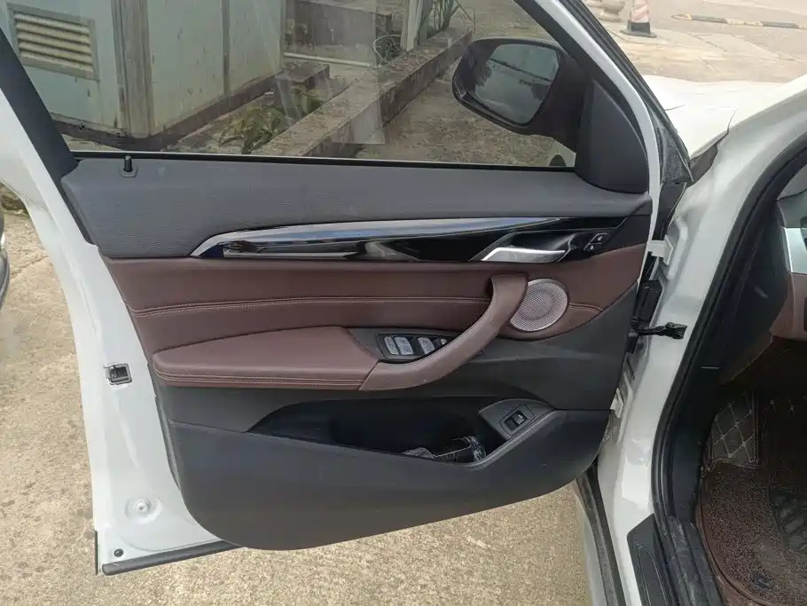 BMW X1 — миниатюра 7