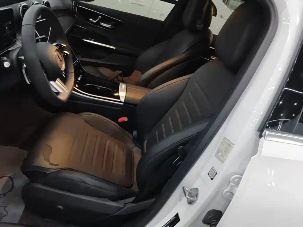 Mercedes-Benz C-Class — миниатюра 15