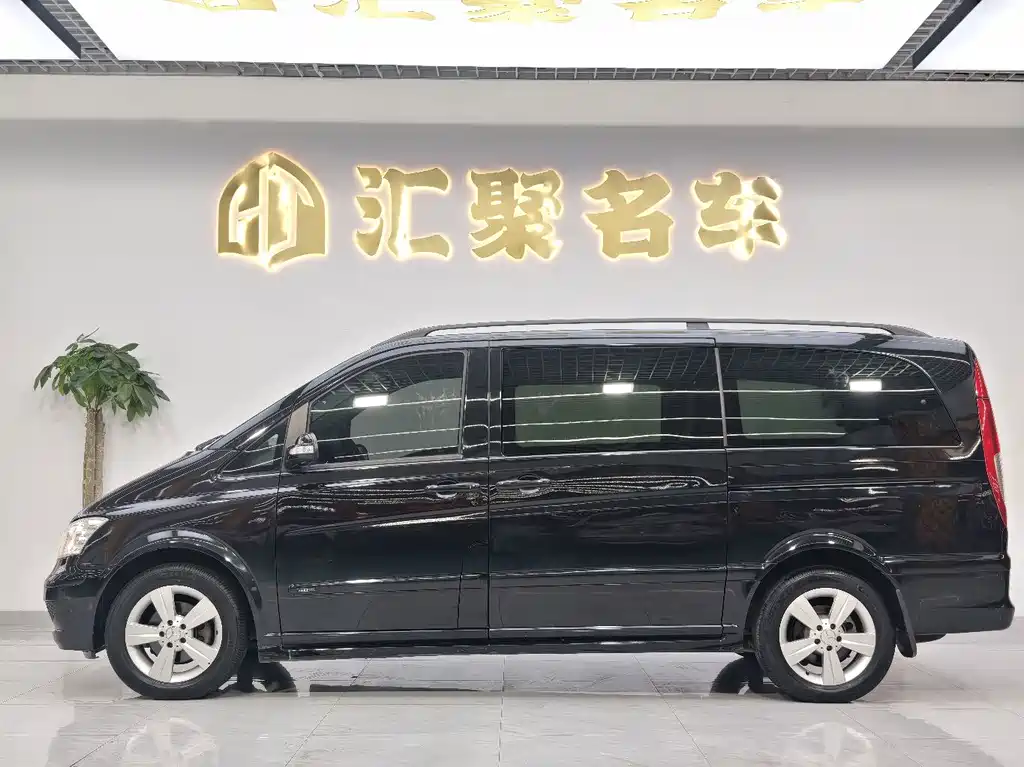 Mercedes-Benz Viano — миниатюра 10