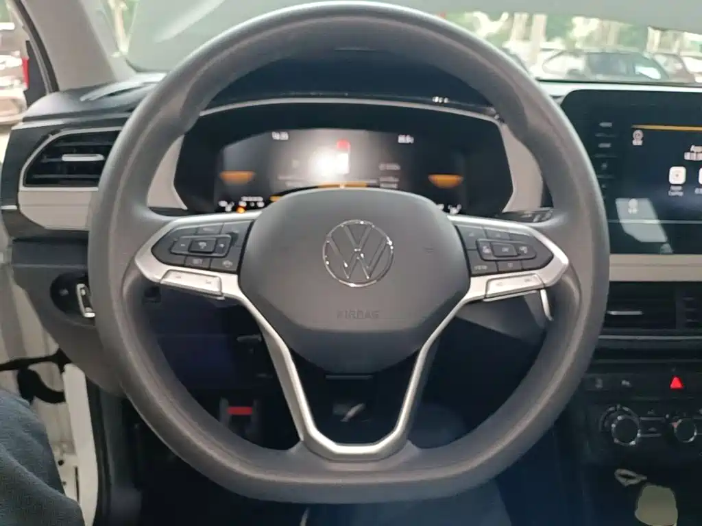 Volkswagen Tharu — миниатюра 11