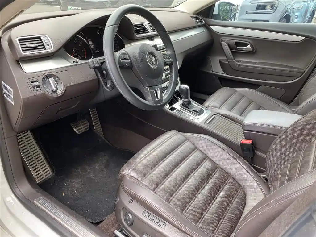 Volkswagen FAW - Passat CC CC 2016 1.8TSI Luxury