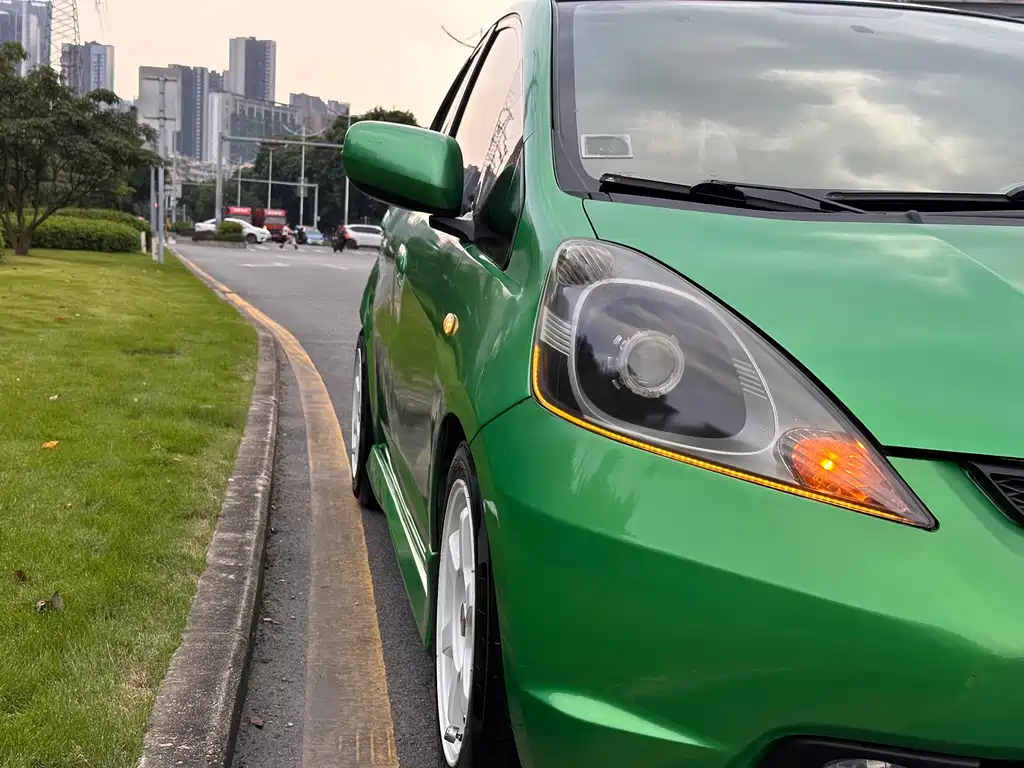 Honda Fit — миниатюра 26