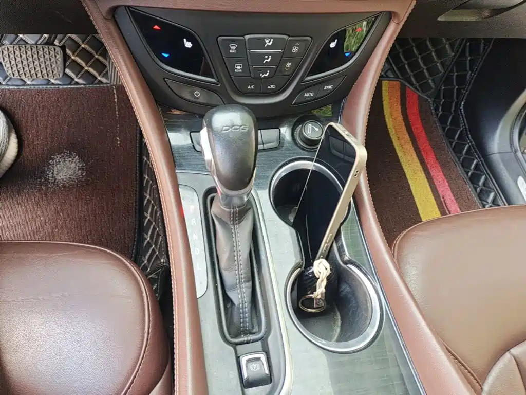 Buick Envision Plus — миниатюра 14