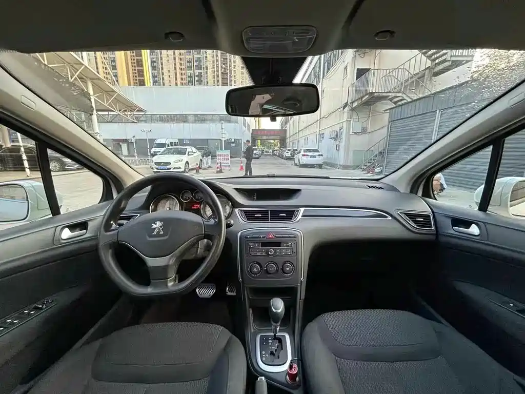 Peugeot 308 2013 1.6L AT