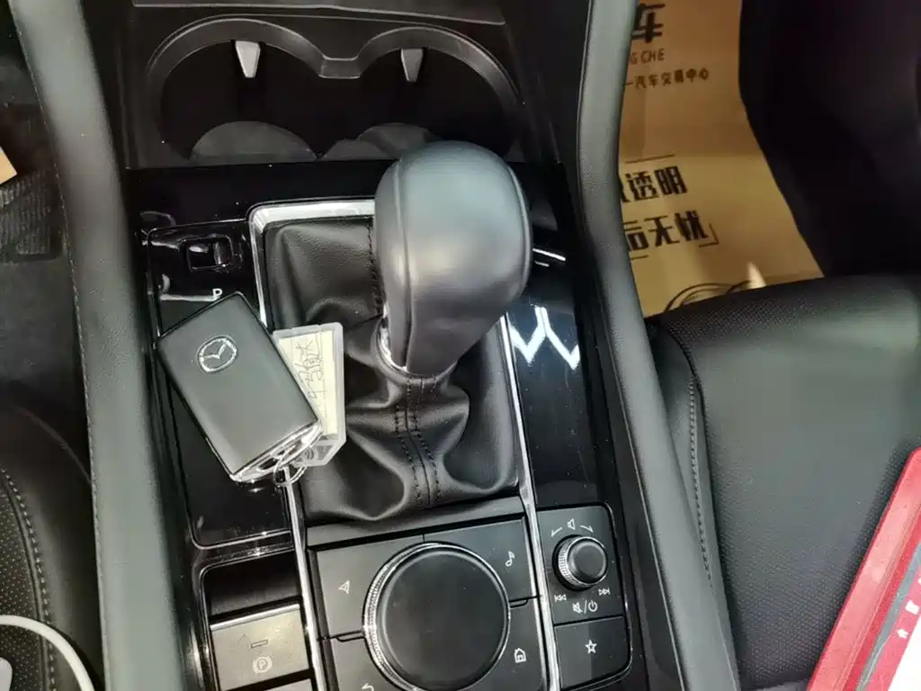Mazda 3 Axela — миниатюра 14