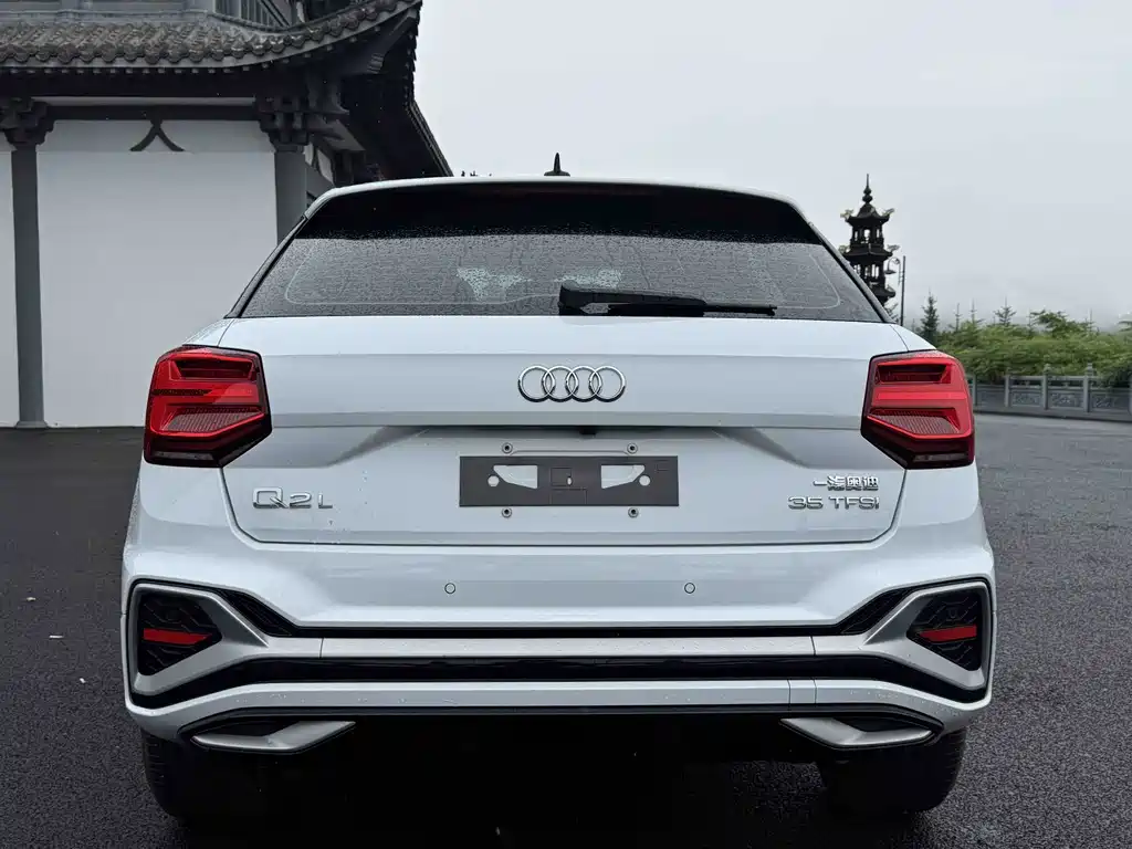Audi Q2L — миниатюра 5