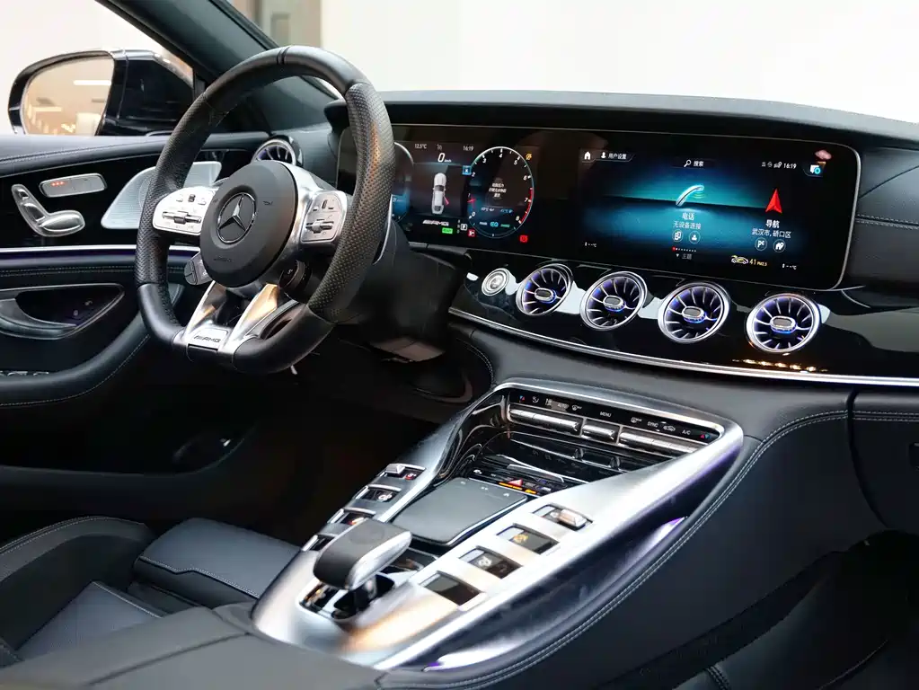 Mercedes-Benz AMG GT — миниатюра 17