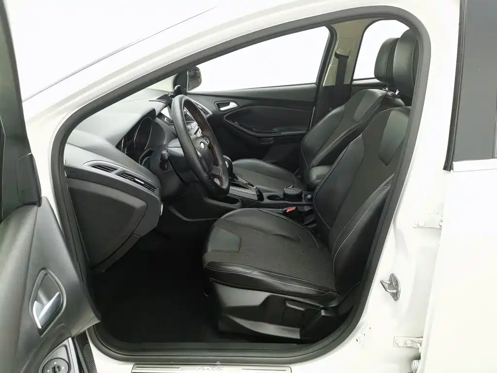 Ford Focus — миниатюра 10