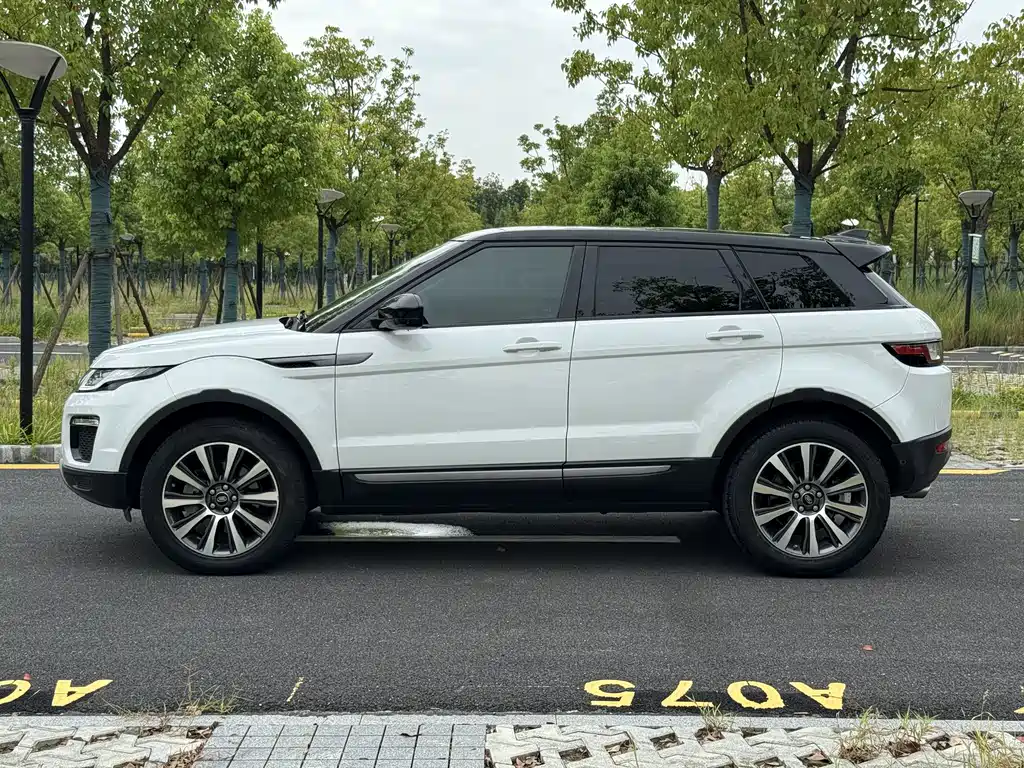 Land Rover Evoque — миниатюра 7