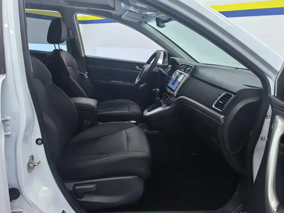 Haval M6 — миниатюра 8