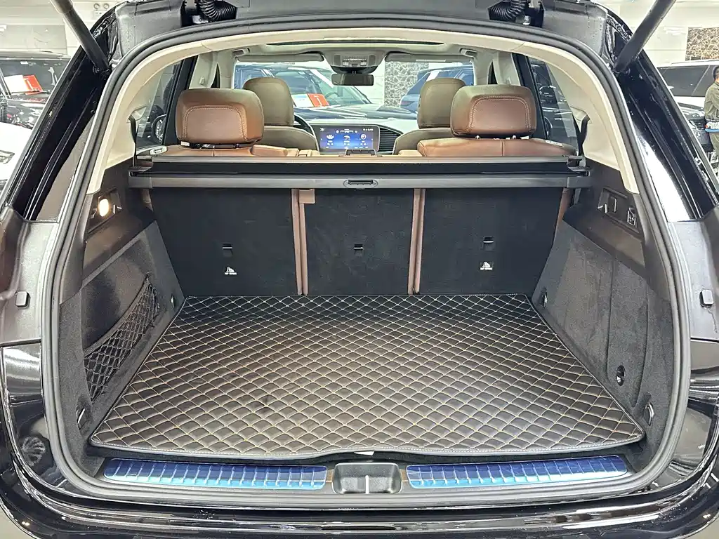 Mercedes-Benz GLE (Import) — миниатюра 8