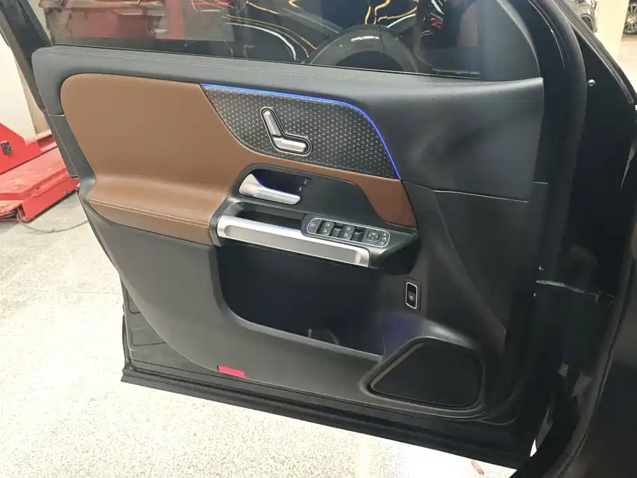 Mercedes-Benz GLB — миниатюра 7