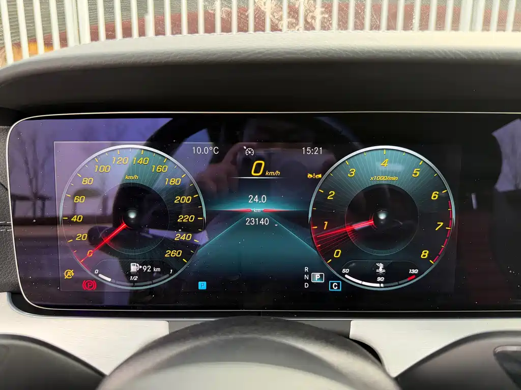 MERCEDES-BENZ E CLASS