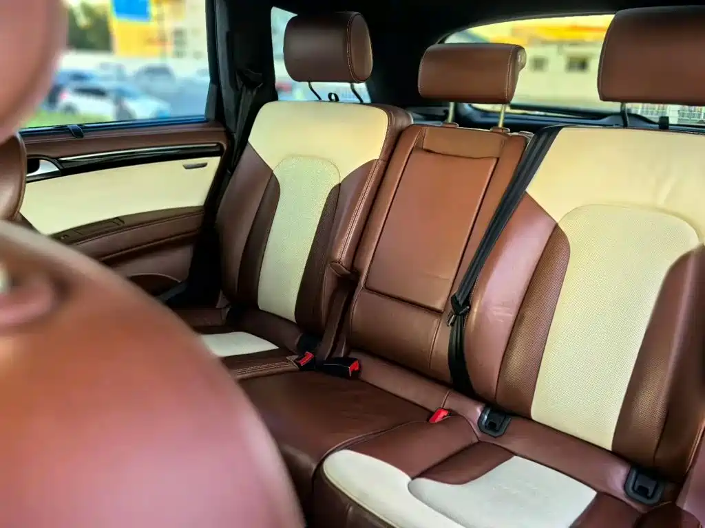 Audi Q7 — миниатюра 8